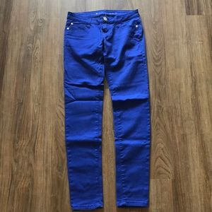 Celebrity pink - Blue pants